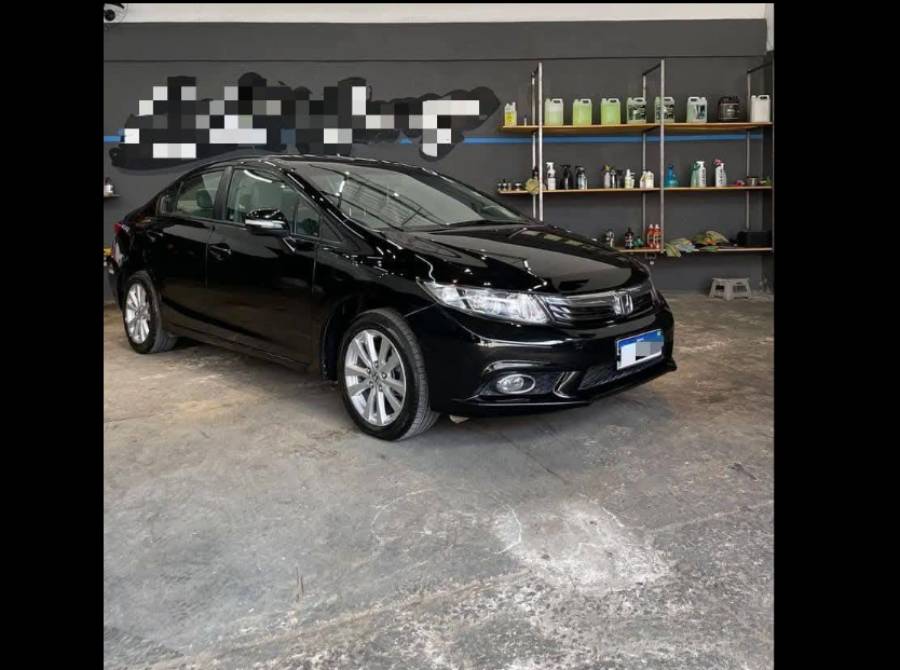 Honda Civic 2012 – Automático | Baixa KM
