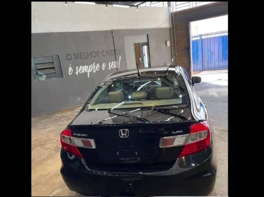 Honda Civic 2012 – Automático | Baixa KM