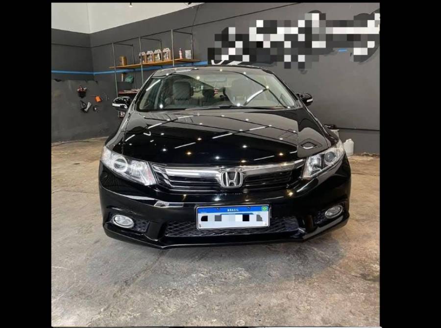 Honda Civic 2012 – Automático | Baixa KM