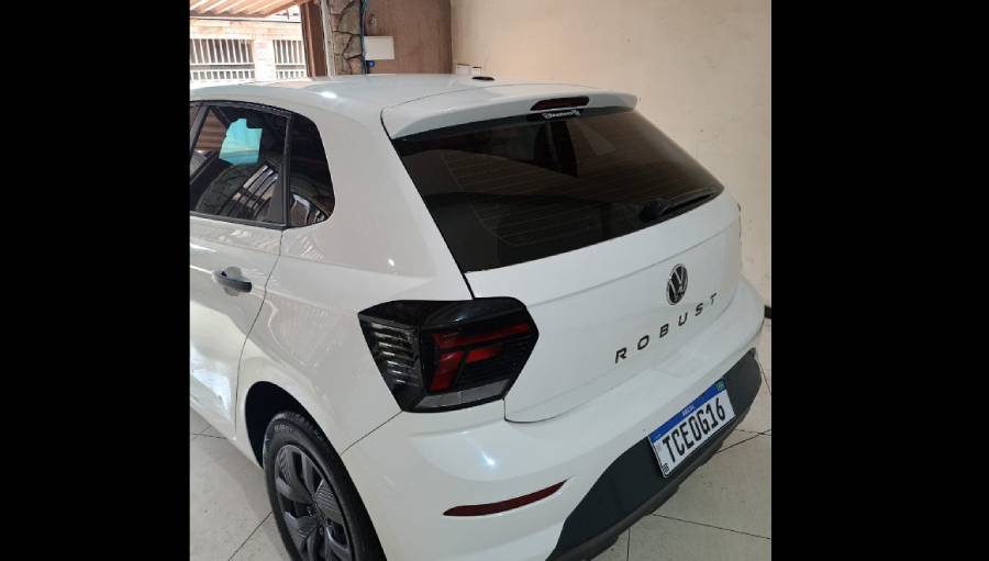 Volkswagen Polo Robust 2025 – Baixa KM