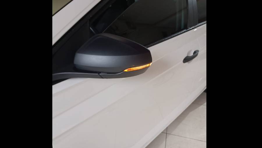 Volkswagen Polo Robust 2025 – Baixa KM