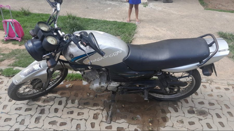 Yamaha YBR 125 – 2002 | Econômica