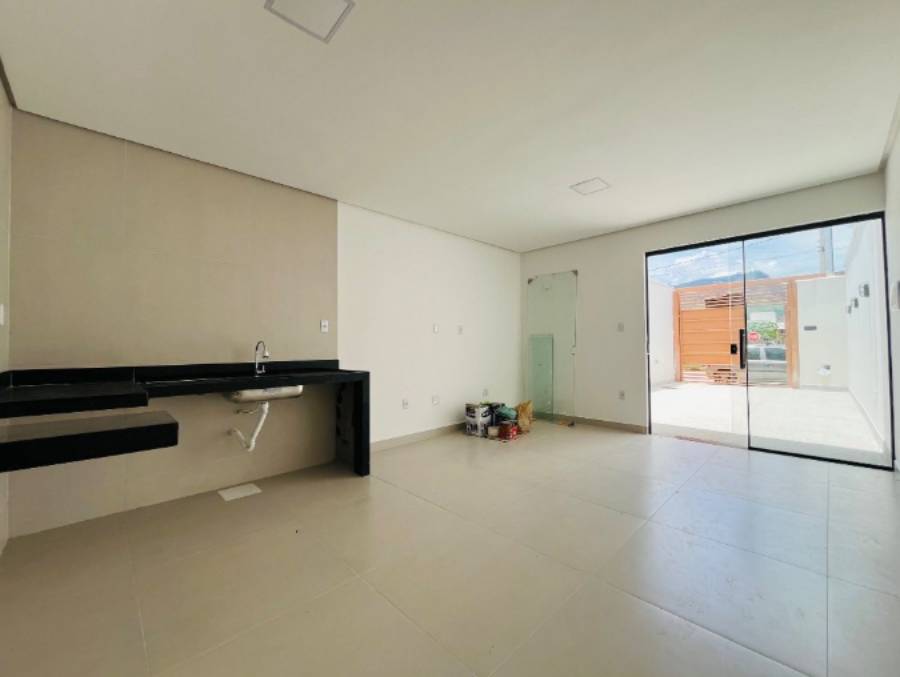 Casa à Venda – Bairro Jardins | Próximo à UNIVALE
