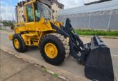 Pá Carregadeira Volvo L90 – 2002 | Operacional