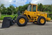 Pá Carregadeira Volvo L90 – 2002 | Operacional