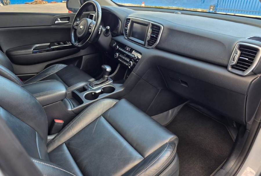 Kia Sportage EX2 2018 – Completa e Impecável